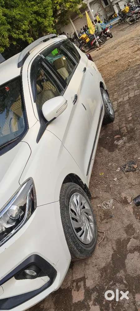 Maruti Suzuki Ertiga Vxi At 2021