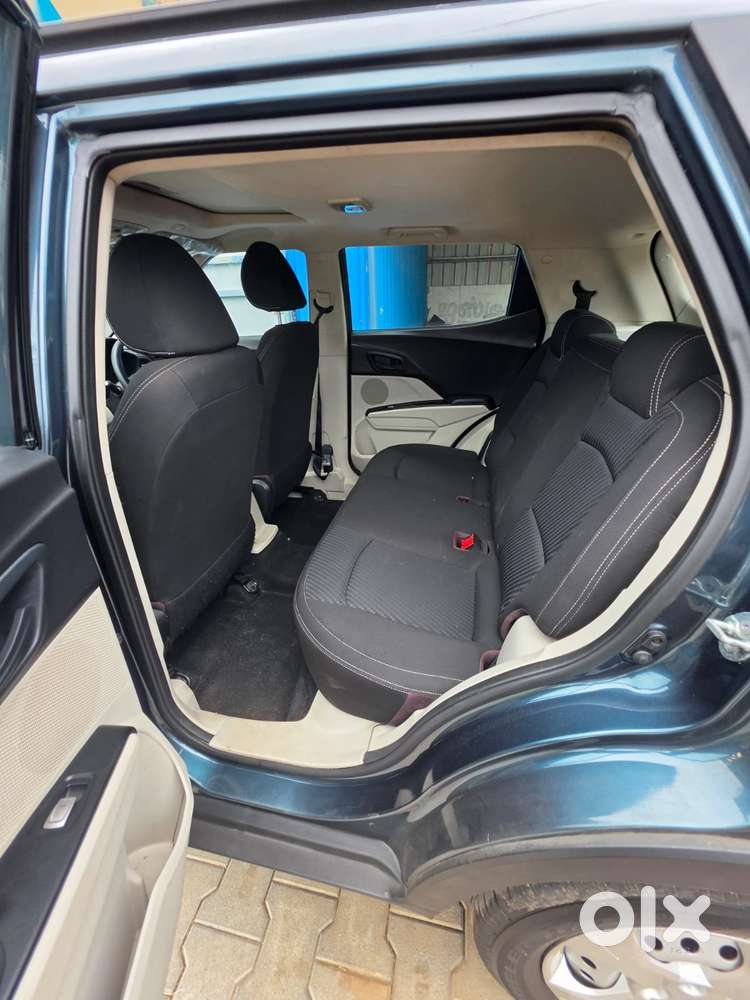 Mahindra Xuv300 W4, 2024, Petrol
