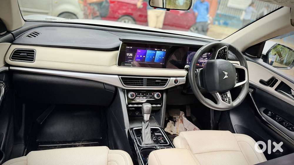 Mahindra Xuv700 2.2 Ax 7 Diesel At Luxury Pack Str, 2024, Diesel