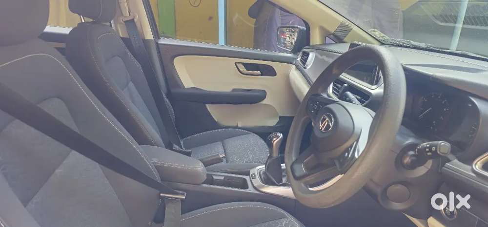 Tata Altroz 2021  November Diesel Well Maintained Company Service