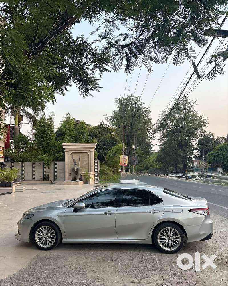 Toyota Camry Hybrid, 2020, Petrol