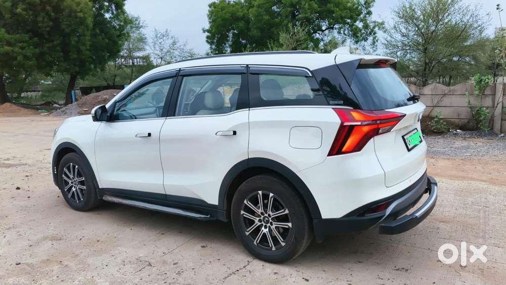 Mahindra Xuv700 2.2 Ax 7 Diesel Mt Luxury Pack Str, 2023, Diesel