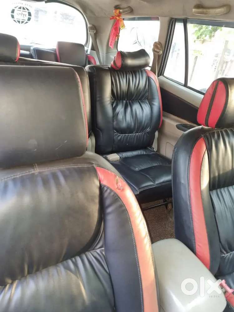 Toyota Innova 2011