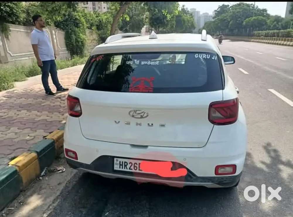 Hyundai Venue 2020 Cng & Hybrids 42000 Km Driven