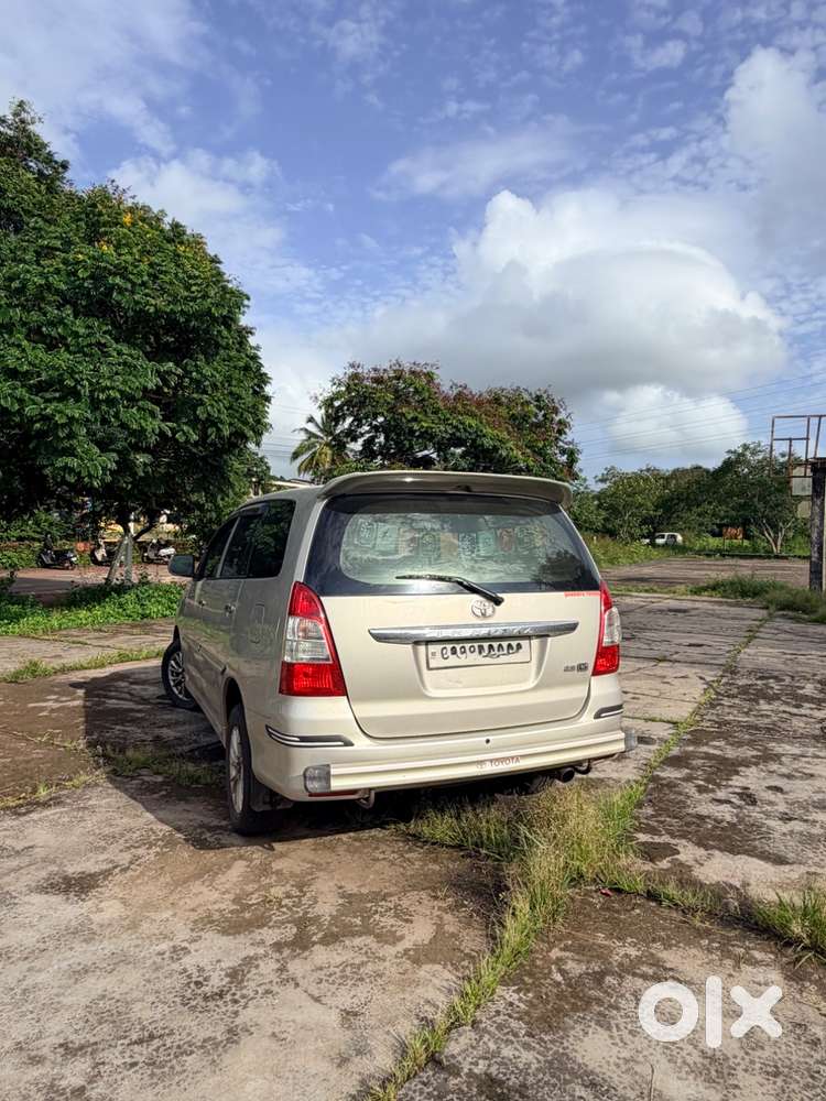Toyota Innova 2.5 2012