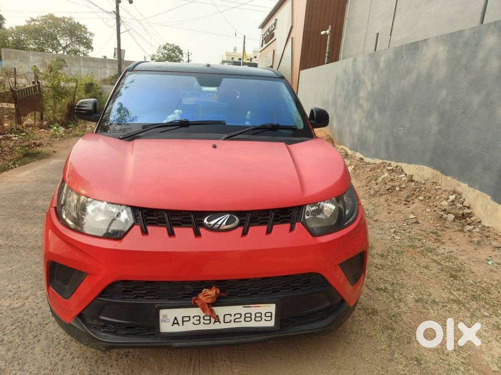 Mahindra Kuv 100