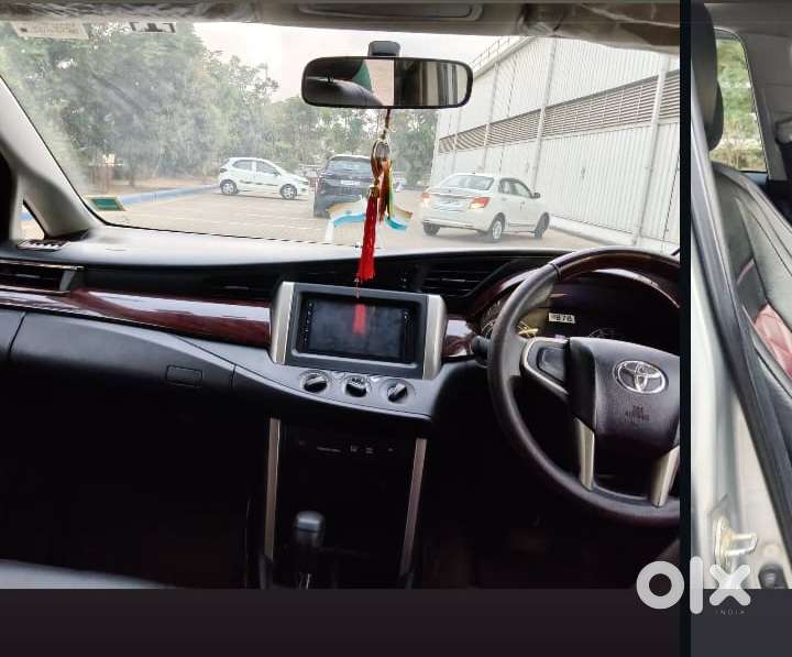 Toyota Innova Crysta 2.8 Gx At 8 Seater, 2017, Diesel