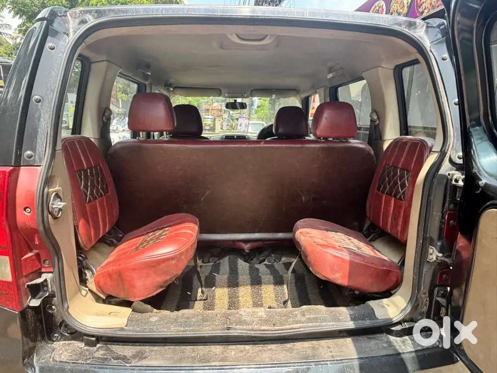 Mahindra Tuv 300 2017