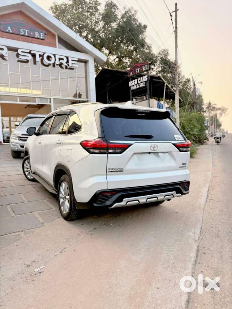 Toyota Innova Hycross 2.0 Vx Hybrid 7 Str, 2024, Petrol