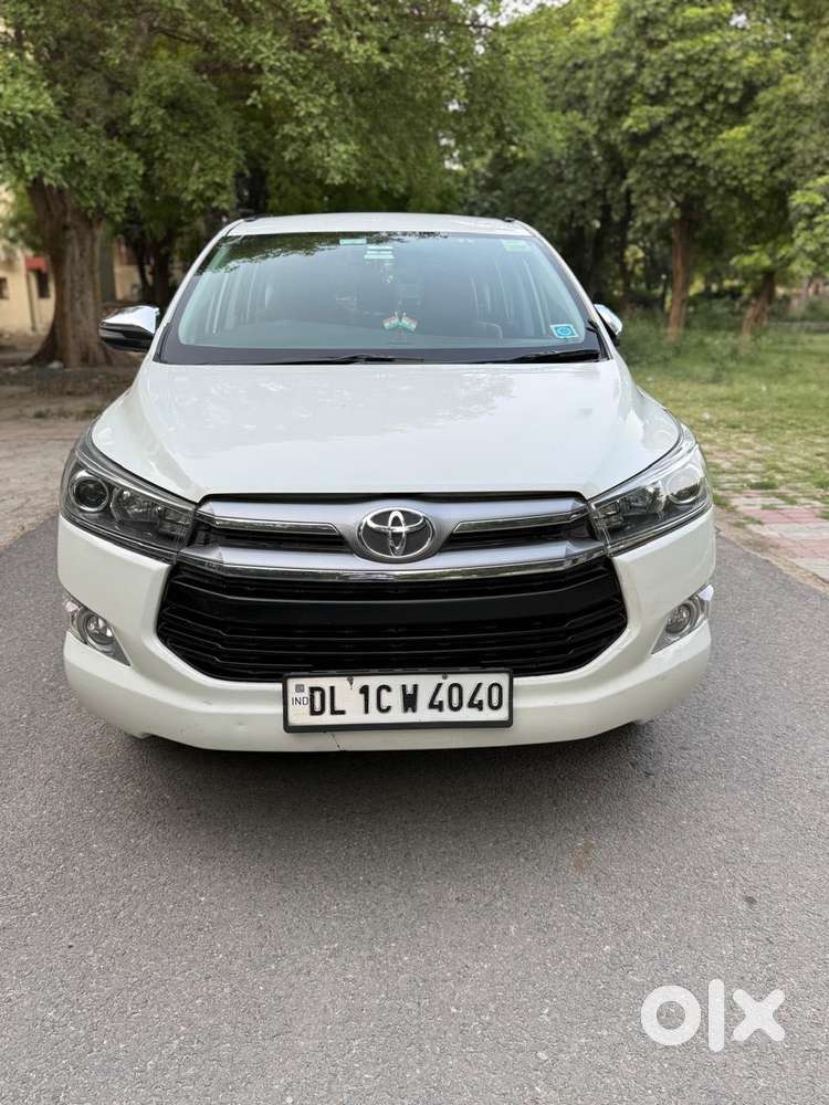 Toyota Innova Crysta 2.8z Automatic, 2017, Diesel