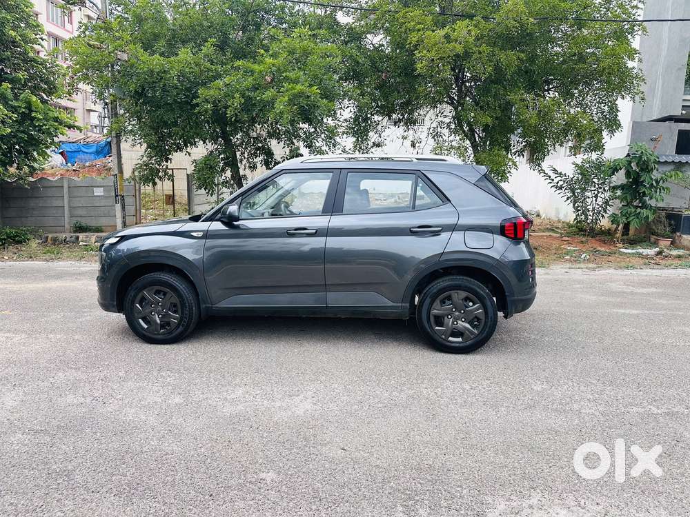 Hyundai Venue S Plus Mt 1.2 Kappa, 2025, Petrol