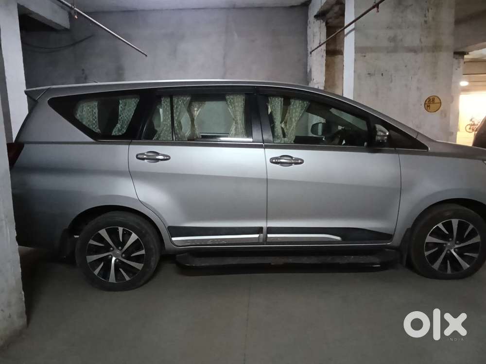 Toyota Innova Crysta 2.8 Z, 2021