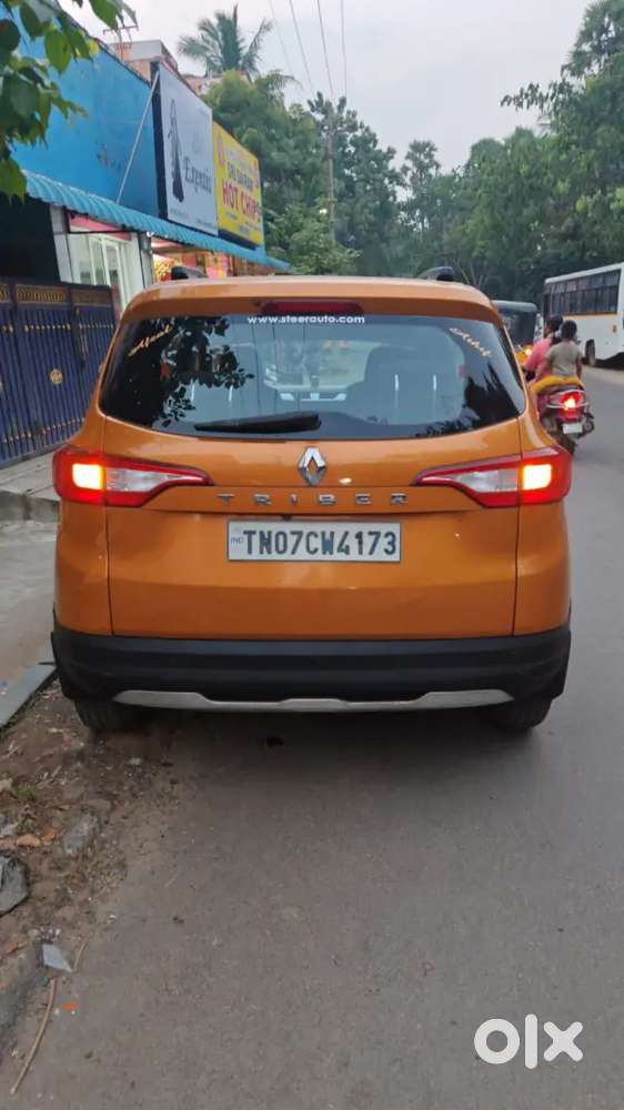 Renault Triber 1.0 Rxz 2021 Dual Tone