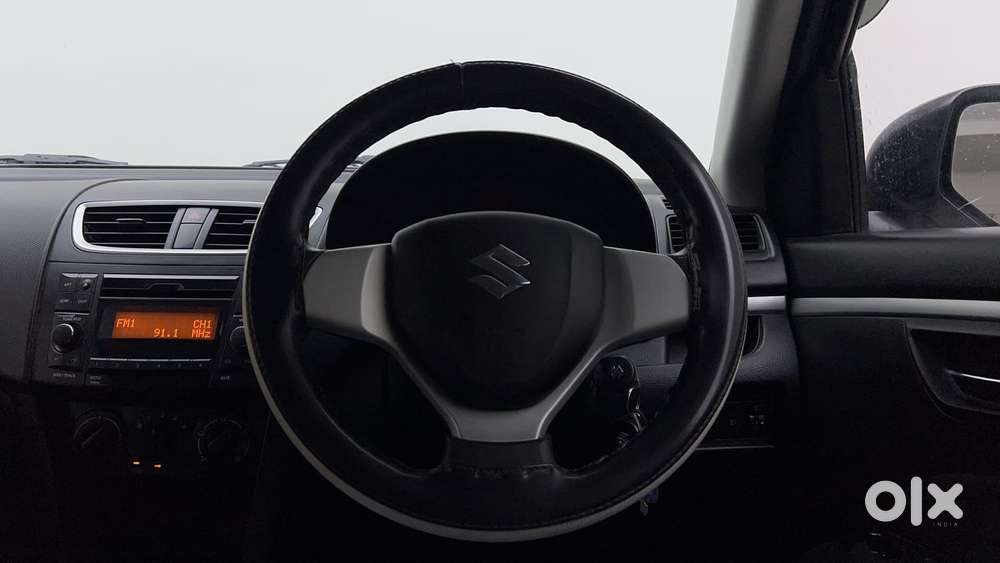 Maruti Suzuki Swift Vxi Optional, 2017, Petrol