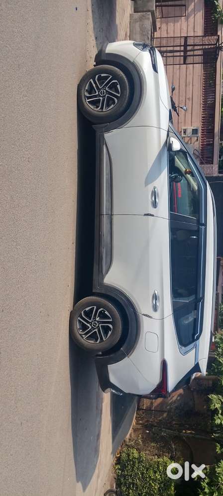 Kia Carens 1.5 Luxury Plus Diesel At 7 Str, 2022, Diesel