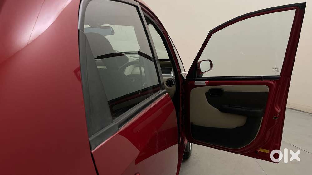 Tata Nano Xta, 2015, Petrol