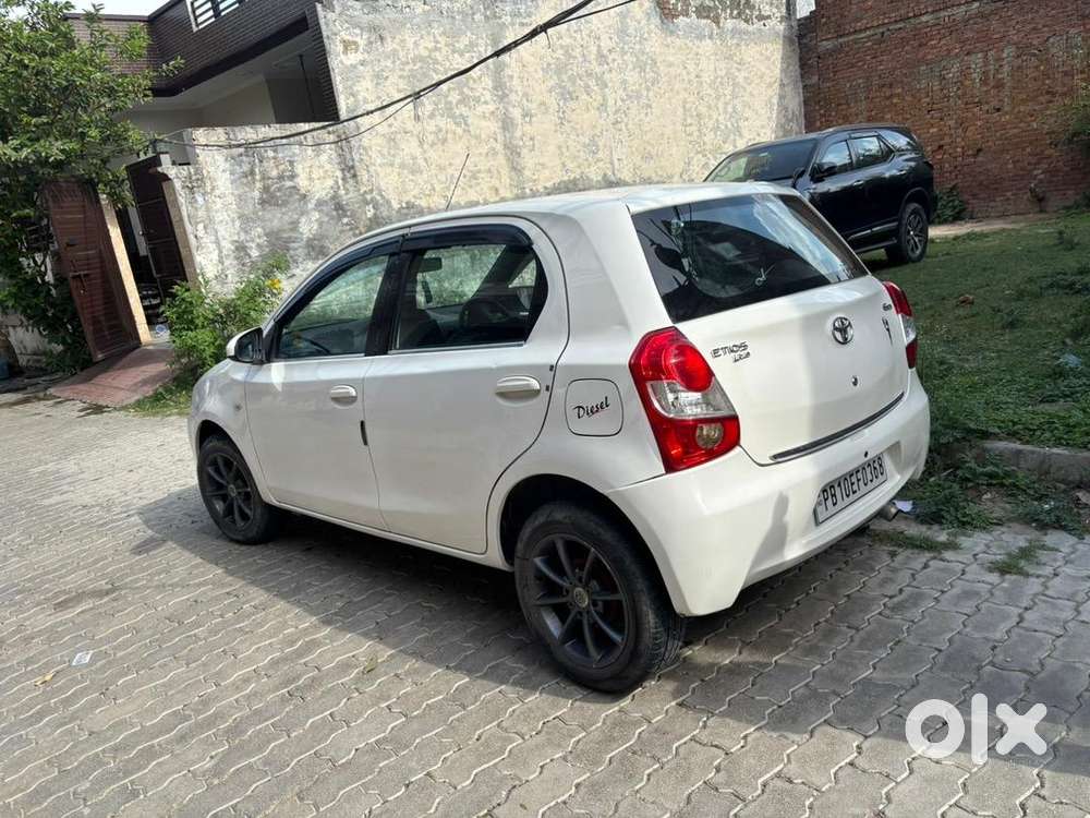 Toyota Etios Liva 2013 Diesel 120 Km Driven