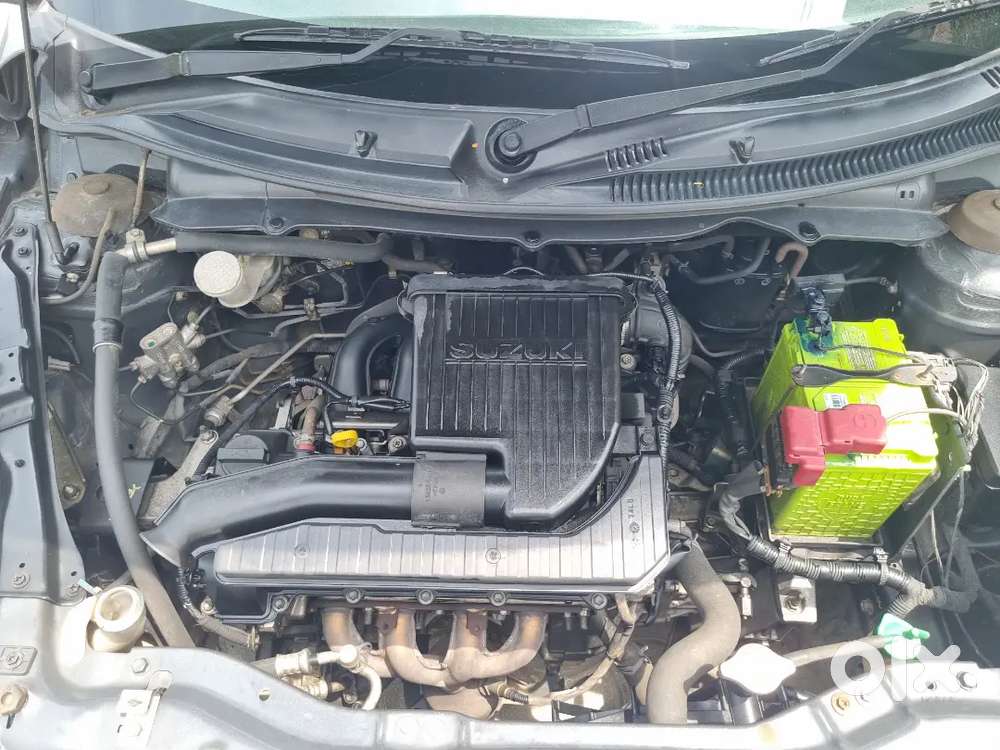 Maruti Suzuki Swift Lxi 2017