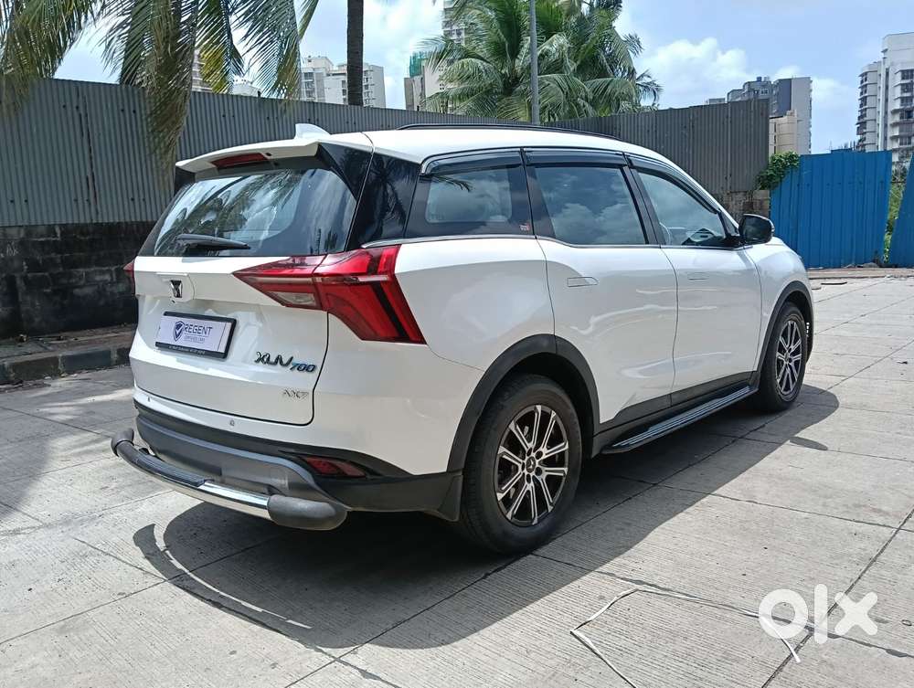 Mahindra Xuv700 2.0 Ax 7 Petrol At Str, 2025, Petrol