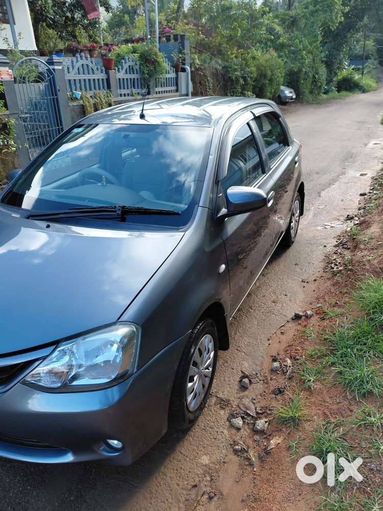 Toyota Etios Liva 2016