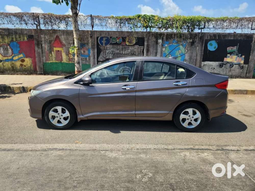 Honda City 1.5 V 4th Gen I-vtec Mt, 2015, Petrol