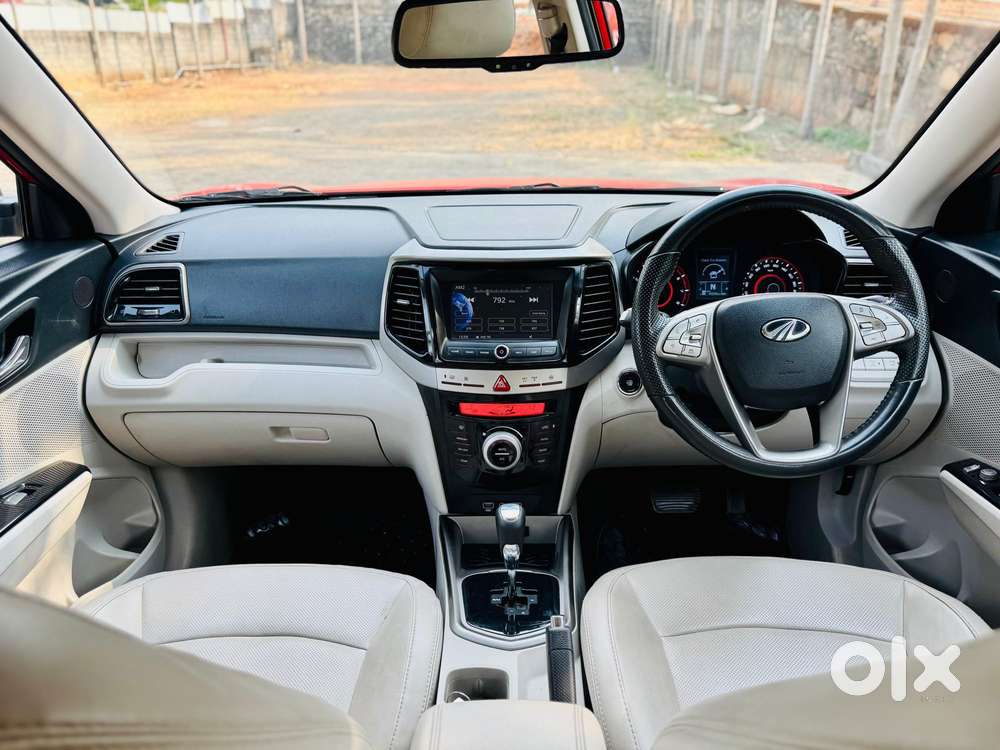 Mahindra Xuv300 1.2 W8 (o) Amt Petrol, 2022, Petrol
