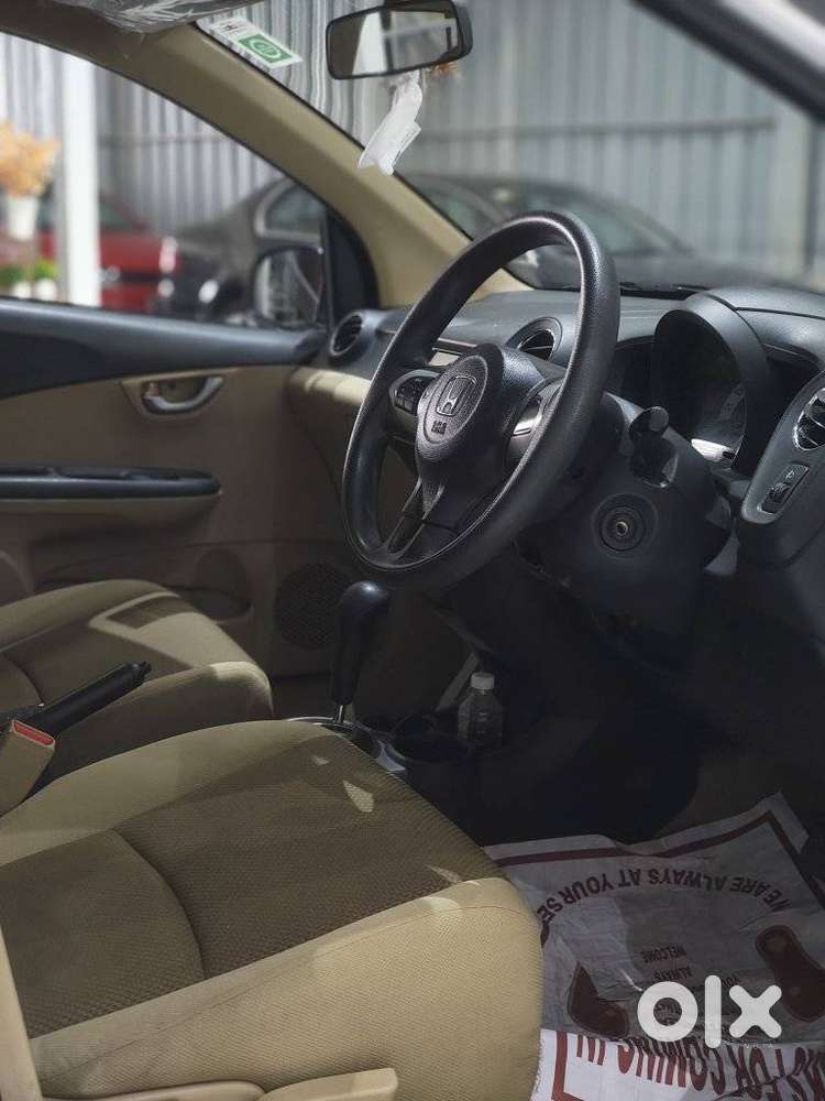 Honda Brio 2013-2016 Vx O At, 2014, Petrol