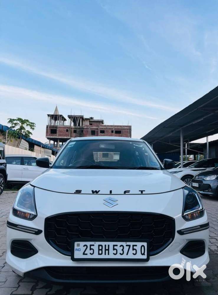 Maruti Suzuki New-gen Swift Lxi, 2025, Petrol