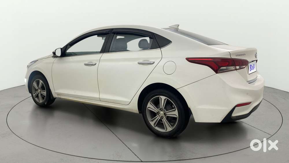 Hyundai Verna 1.6 Sx (o) Vtvt, 2018, Petrol