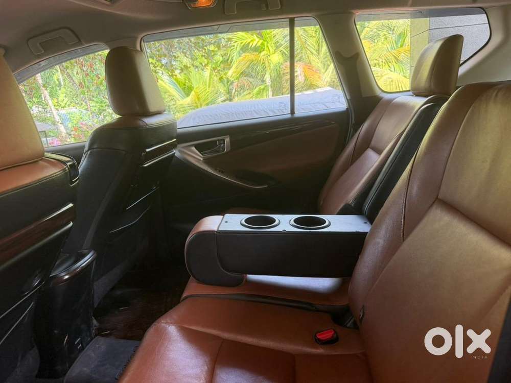 Toyota Innova Crysta 2016 Diesel 156000 Km Driven