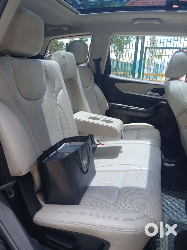 Mahindra Xuv700 2.2 Ax 7 Diesel Mt Luxury Pack Str, 2024, Diesel