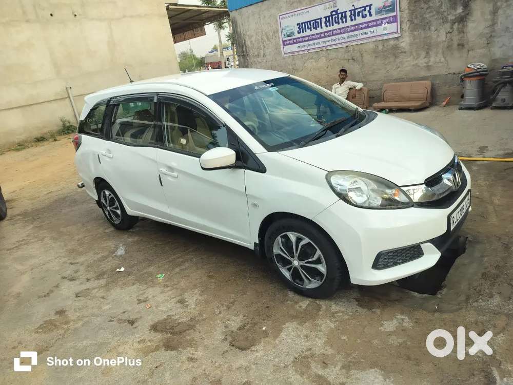 Honda Mobilio 2015 Model