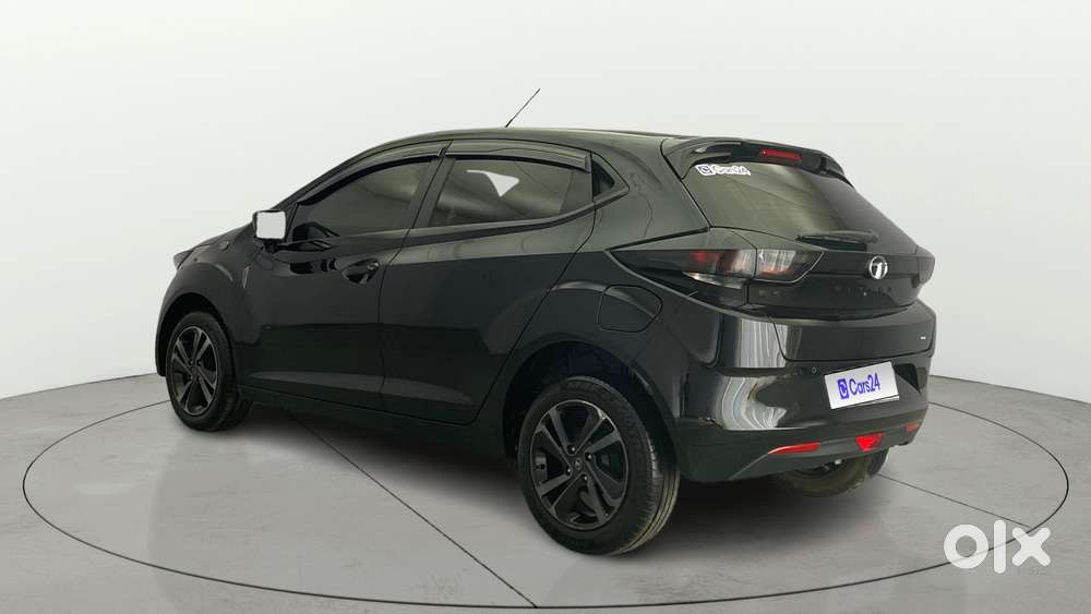 Tata Altroz 1.2 Xza Plus Dark Edition Dct, 2023, Petrol