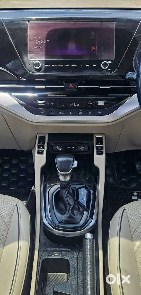 Kia Carens 1.5 Luxury Plus Diesel 6 Str, 2022, Diesel
