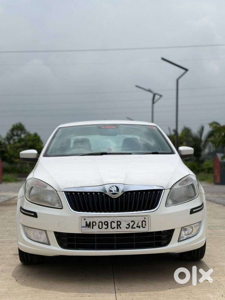 Skoda Rapid 1.5 Tdi Ambition Plus, 2015, Diesel