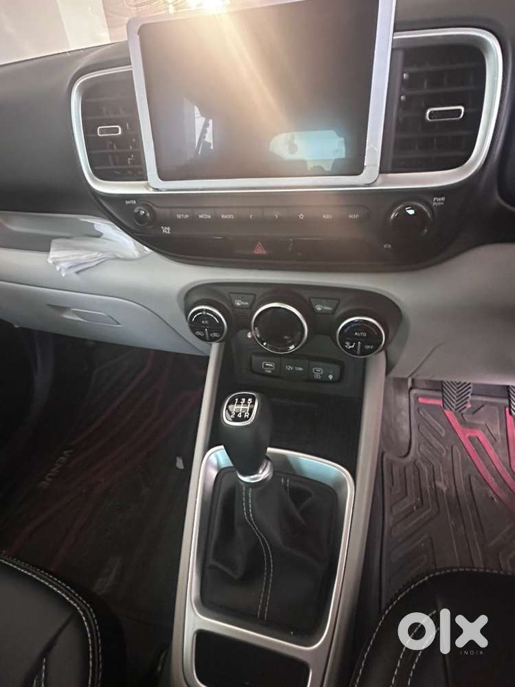 Hyundai Venue Sx Petrol Manual 2024