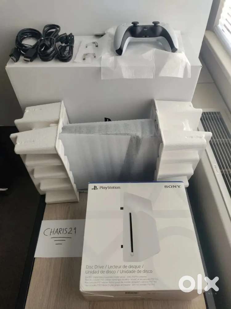 Sony PlayStation 5 Pro 2TB PS5 with Disc Drive Bundle LOW FIRMWARE (12