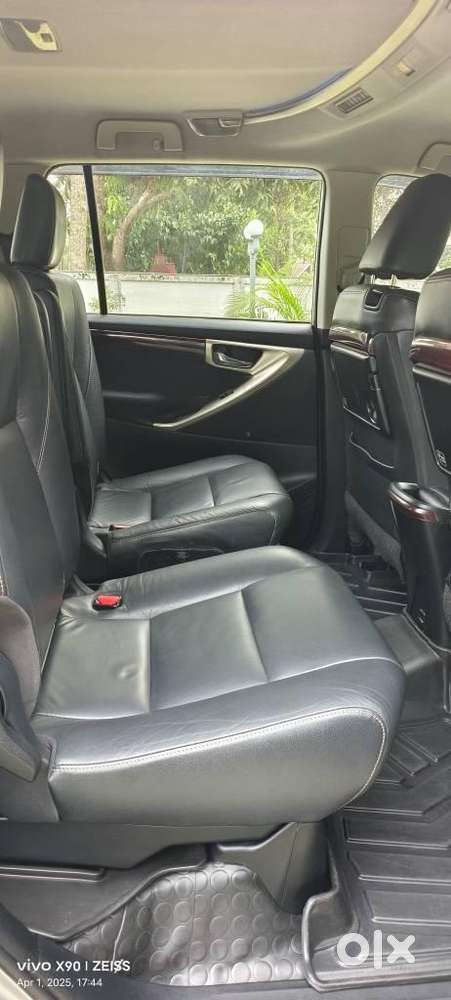 Toyota Innova Crysta 2.8 Z, 2016, Diesel