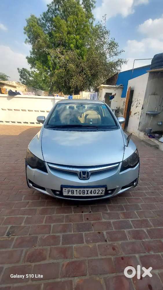 Passing 2027 Tak...90%  Tyer  2 Airbag Good Condition Cng