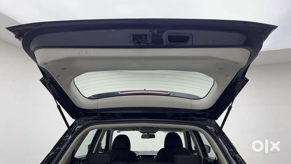 Mahindra Xuv300 W8 Amt Optional Diesel, 2022, Petrol