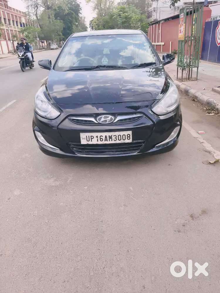 Hyundai Verna Full Black Avon Condition Amplifier Woofer Hooter Lcd