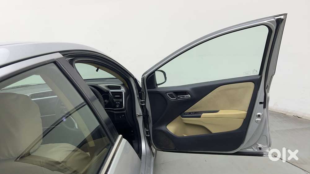 Honda City I-vtec V, 2018, Petrol