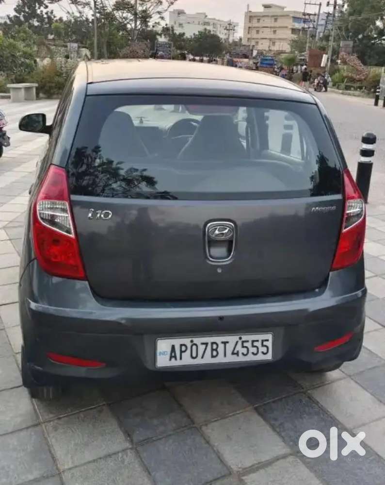 Hyundai I10 2012 Cng & Hybrids 72500 Km Driven