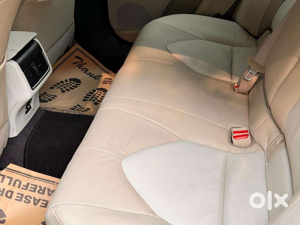 Toyota Camry Hybrid, 2024, Cng & Hybrids