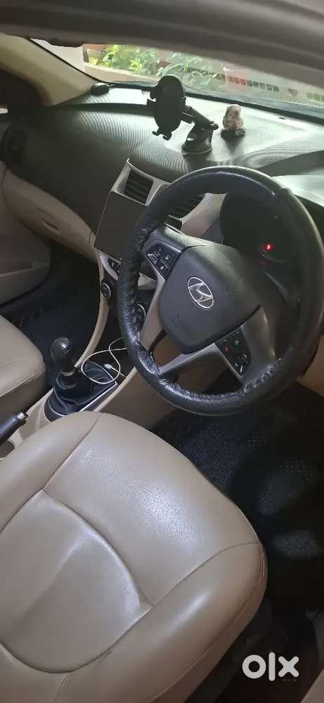 Hyundai Verna 2016
