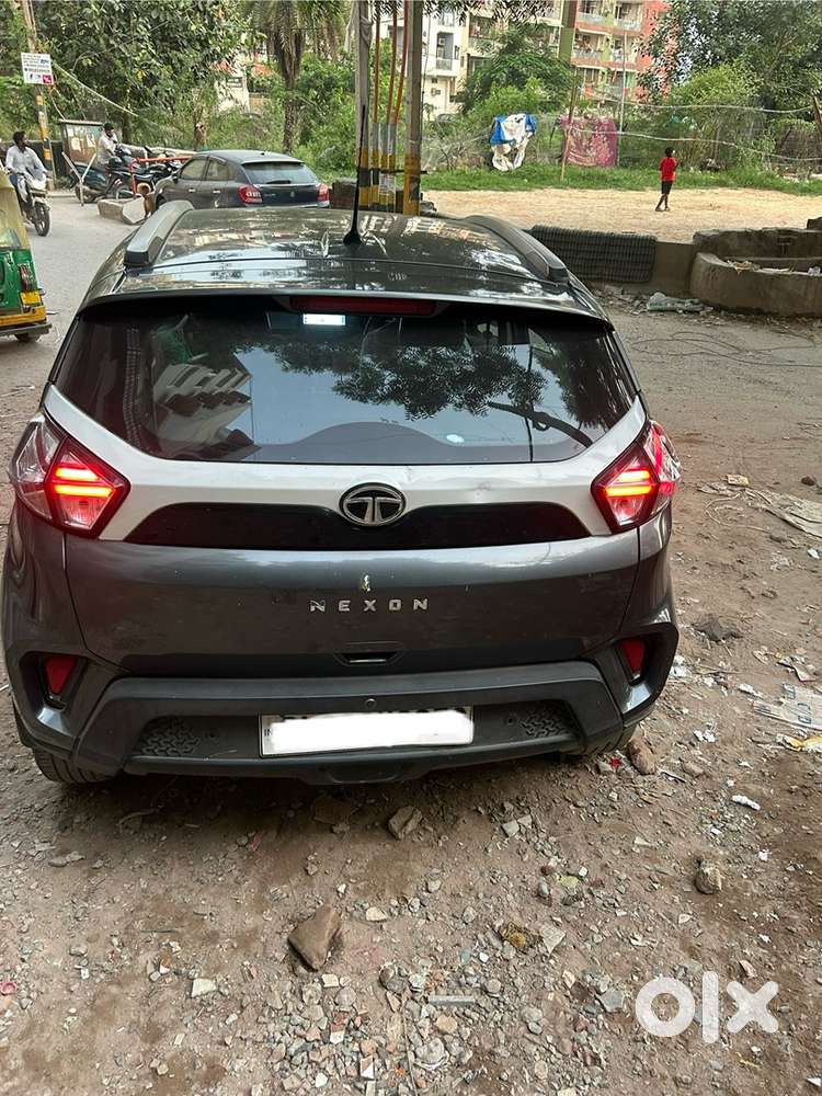 Tata Nexon Petrol 2021 With Sunroof Less Driven