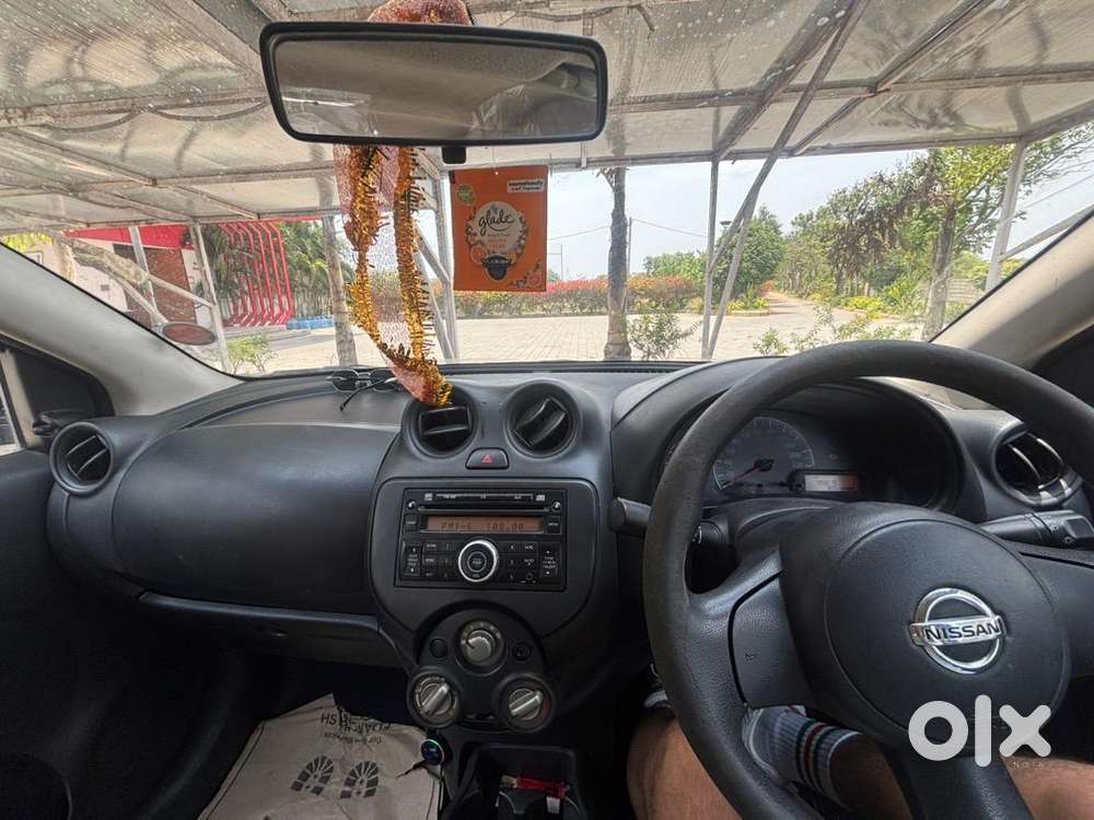 Nissan Petrol Car 2012