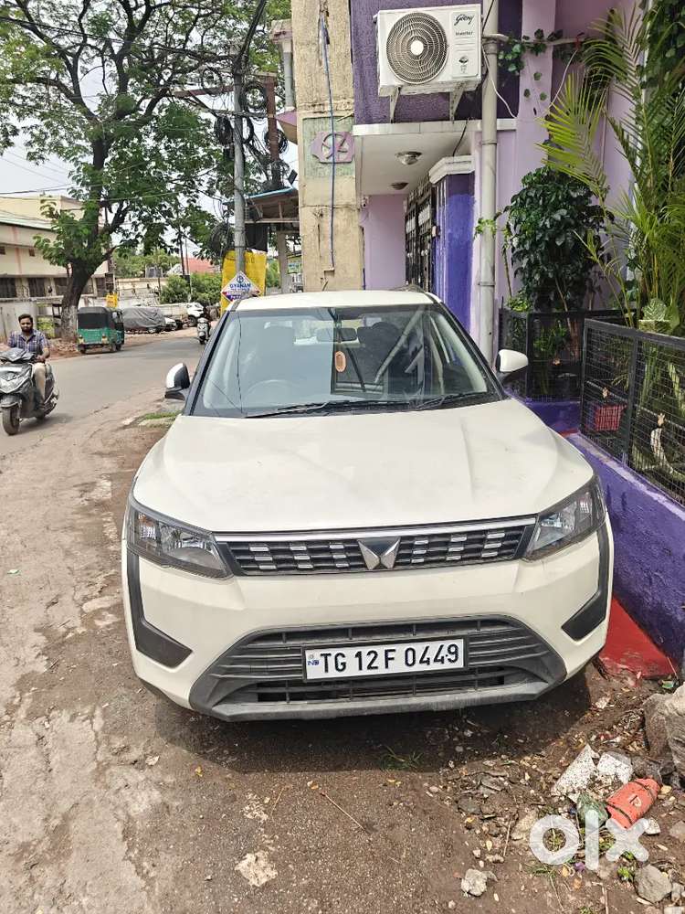 Mahindra Xuv300 2023 Petrol 55000 Km Driven.avoid Car 24 Spine