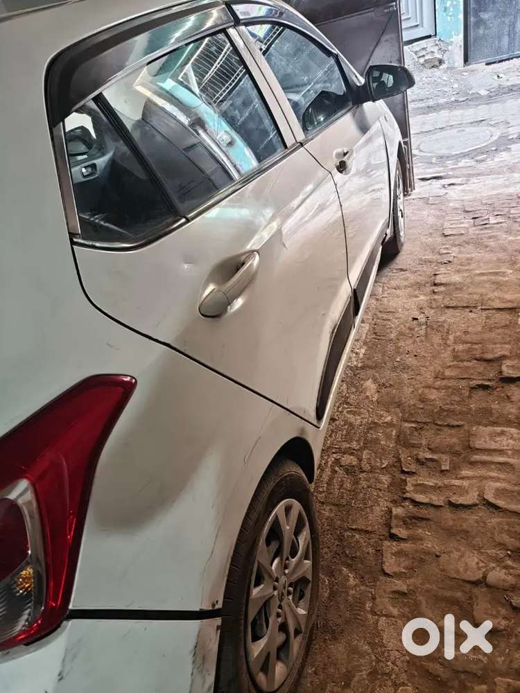 Okay Condition Koi Kami Nahin Hai Gadi Per Thode Se Chalan Hai