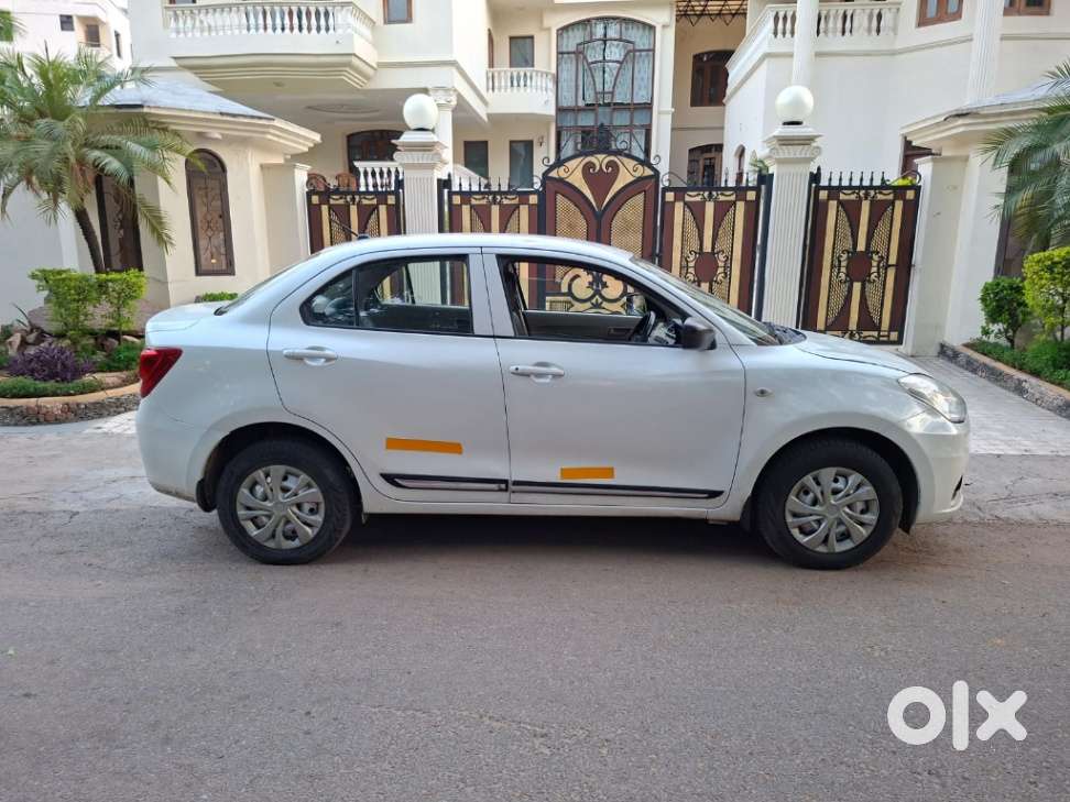 Maruti Suzuki Swift Dzire 1.3 Lxi, 2023, Cng & Hybrids